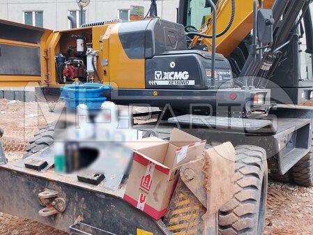 Техническое обслуживание колесного экскаватора XCMG XE180WD - 3